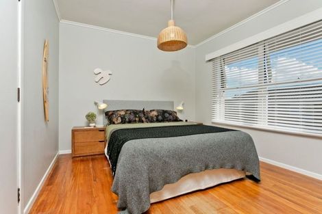 Photo of property in 2/54 Northboro Road, Belmont, Auckland, 0622