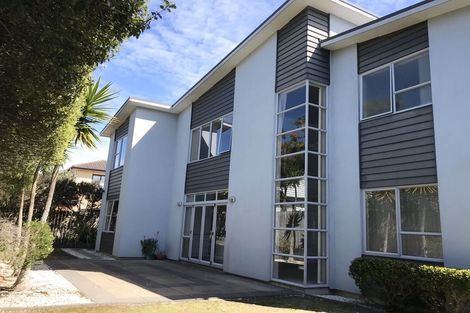 Photo of property in 11 Mana Lane, Pinehill, Auckland, 0632