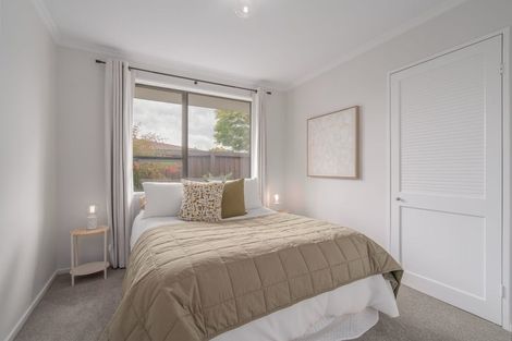 Photo of property in 1/52a Aorangi Road, Bryndwr, Christchurch, 8053