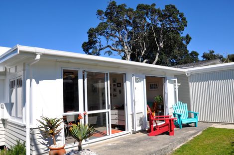 Photo of property in 5 Pacific Road, Waihi Beach, 3611