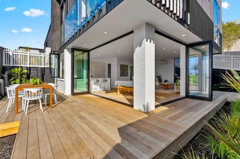 Photo of property in 45a Rosario Crescent, Red Beach, 0932
