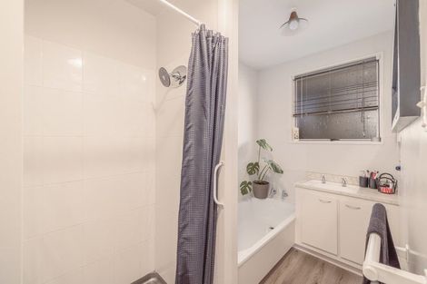 Photo of property in 2/90 Queenspark Drive, Parklands, Christchurch, 8083