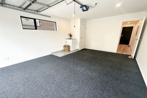 Photo of property in 3/9 Schnapper Rock Road, Greenhithe, Auckland, 0632