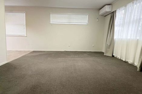 Photo of property in 39 Bodi Place, Te Atatu South, Auckland, 0610