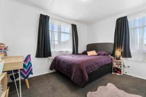 Photo of property in 6 Kenney Crescent, Fairfield, Hamilton, 3214