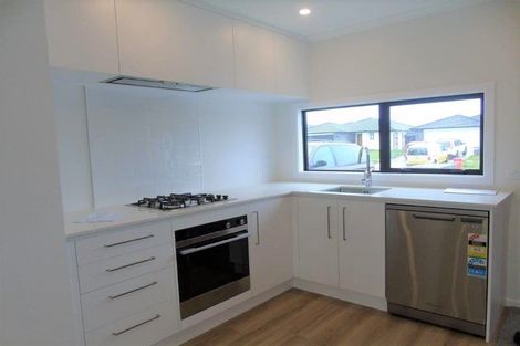 Photo of property in 14 Dahl Drive, Wallaceville, Upper Hutt, 5018