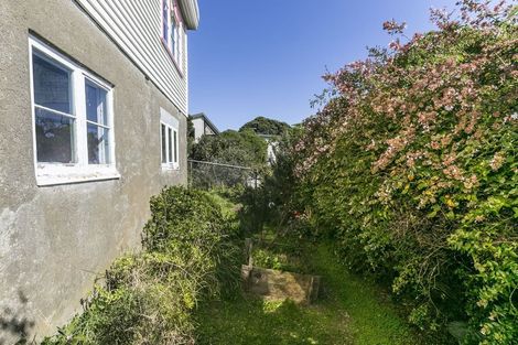 Photo of property in 24 Hudson Street, Island Bay, Wellington, 6023