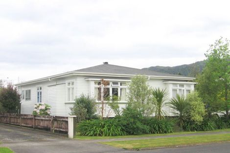 Photo of property in 2 Jackson Street, Te Aroha, 3320