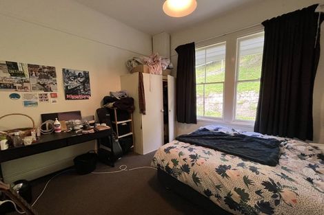 Photo of property in 151 Kelburn Parade, Kelburn, Wellington, 6012