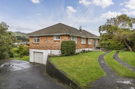 Photo of property in 5 Mascot Street, Tawa, Wellington, 5028
