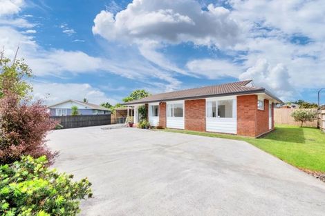 Photo of property in 6 Elisa Lane, Ranui, Auckland, 0612