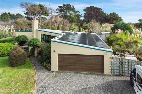 Photo of property in 18 Paetawa Road, Peka Peka, Waikanae, 5391