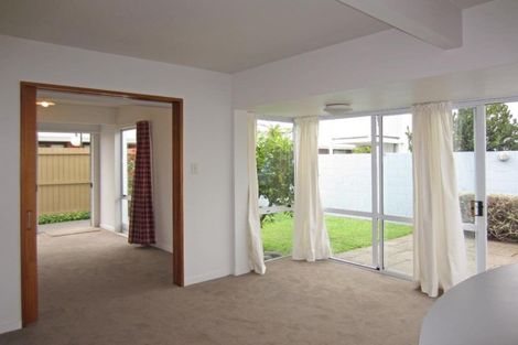 Photo of property in 2/511 Durham Street North, St Albans, Christchurch, 8014