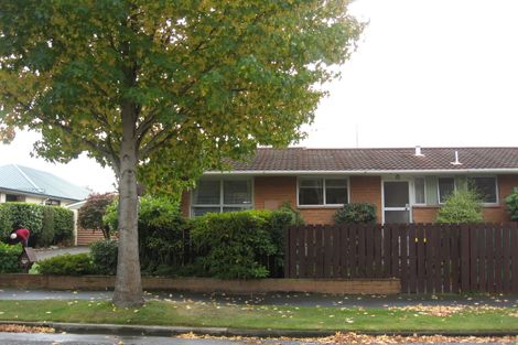 Photo of property in 2/50 Parkstone Avenue, Ilam, Christchurch, 8041