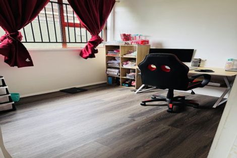 Photo of property in 671 East Coast Road, Browns Bay, Auckland, 0630