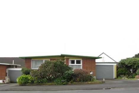 Photo of property in 1/3 Paynters Avenue, Strandon, New Plymouth, 4312