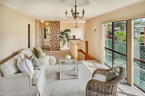 Photo of property in 19 Puketai Place, Pukerua Bay, 5026