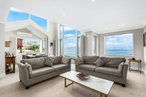 Photo of property in 5 Curnow Way, Kaiwharawhara, Wellington, 6035