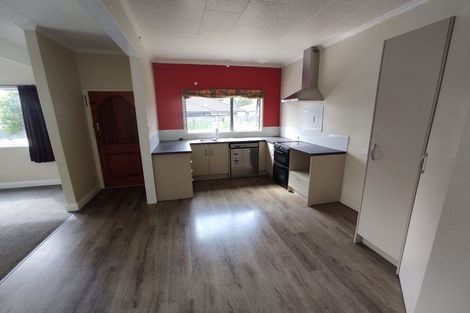 Photo of property in 18 Manawatu Street, Hokowhitu, Palmerston North, 4410