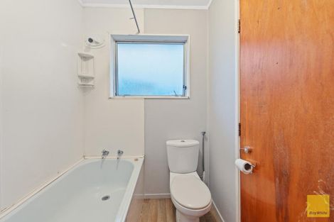 Photo of property in 3/17 Russell Road, Manurewa, Auckland, 2102