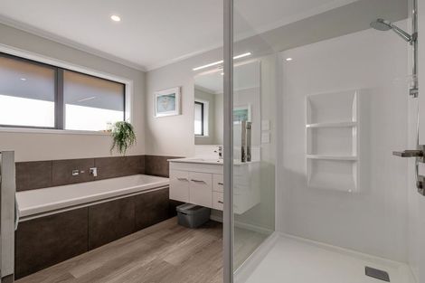 Photo of property in 33 Monarch Drive, Ashhurst, 4810