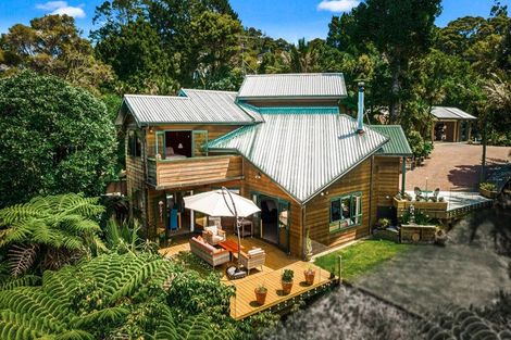 Photo of property in 214 Shaw Road, Oratia, Auckland, 0604