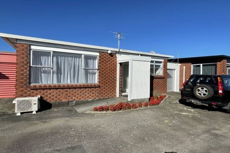 Photo of property in 2/154 Carrington Street, Lower Vogeltown, New Plymouth, 4310