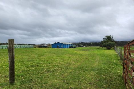 Photo of property in 1089 East Coast Road, Whakatiwai, Miranda, 2473