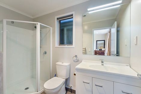 Photo of property in 63 Waipunahau Road, Waikanae, 5036