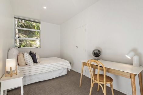 Photo of property in 6 Zion Road, Birkenhead, Auckland, 0626