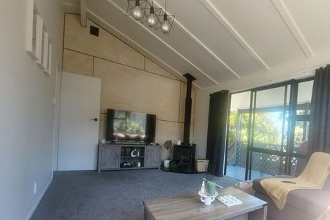 Photo of property in 10 Sombrero View, Ascot Park, Porirua, 5024