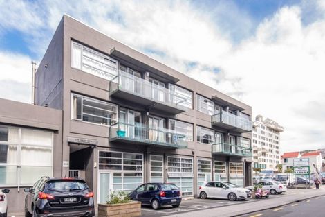 Photo of property in 12/35 Torrens Terrace, Mount Cook, Wellington, 6011