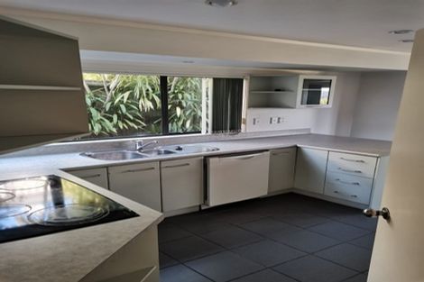 Photo of property in 95 Seaview Road, Glenfield, Auckland, 0629