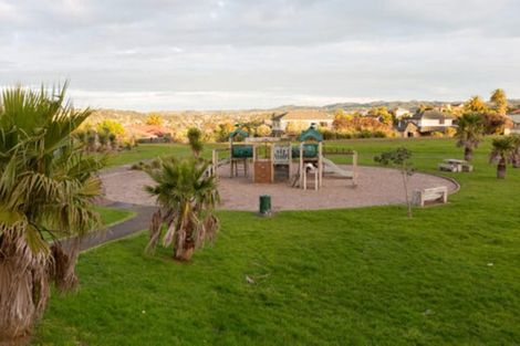 Photo of property in 1 Murillo Place, Henderson, Auckland, 0612