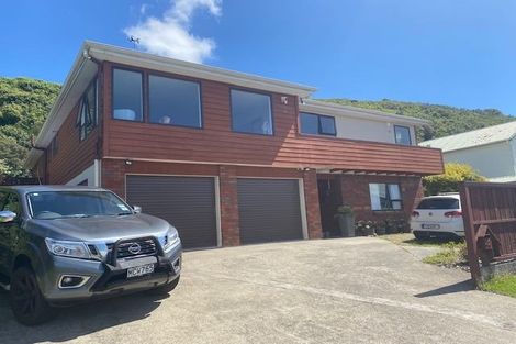 Photo of property in 43 Nalanda Crescent, Broadmeadows, Wellington, 6035