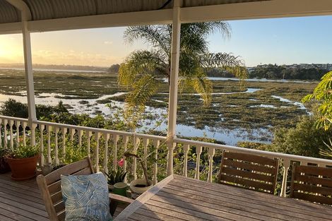 Photo of property in 11 Bulwer Street, Devonport, Auckland, 0624