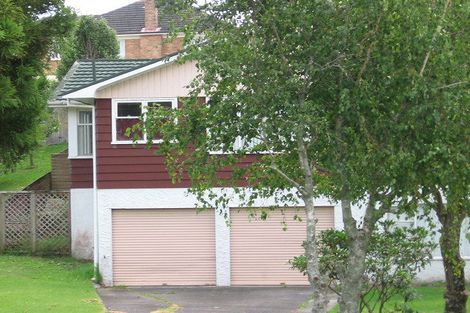 Photo of property in 10 Windermere Crescent, Blockhouse Bay, Auckland, 0600