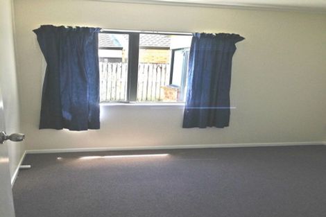 Photo of property in 12 Kona Crescent, Henderson, Auckland, 0610