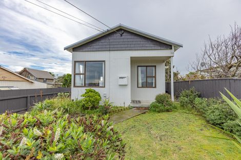 Photo of property in 9 Manuka Street, Castlecliff, Whanganui, 4501