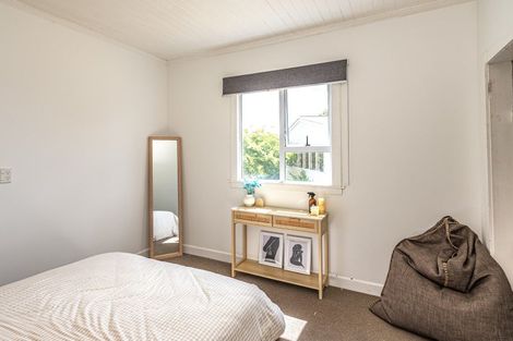 Photo of property in 16 Central Avenue, Gonville, Whanganui, 4501