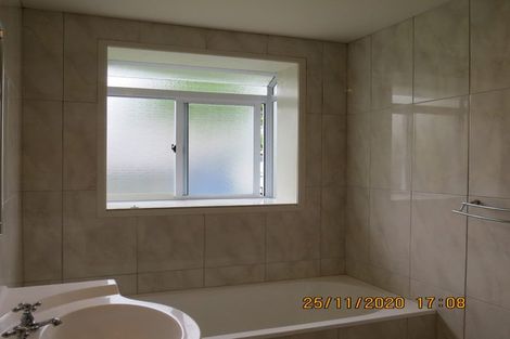 Photo of property in 25 Breadalbane Road, Havelock North, 4130