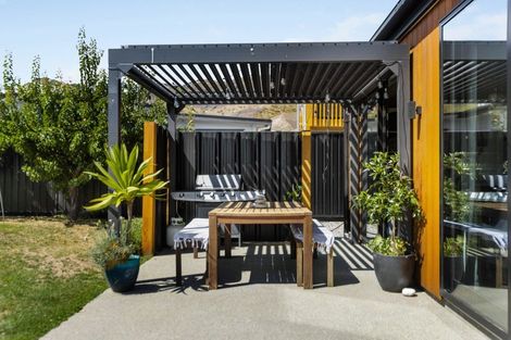 Photo of property in 14 Ortive Street, Cromwell, 9310