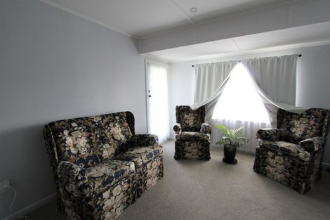 Photo of property in 11 Tay Street, Tokoroa, 3420