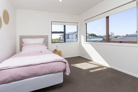 Photo of property in 3 Patons Road, Howick, Auckland, 2014