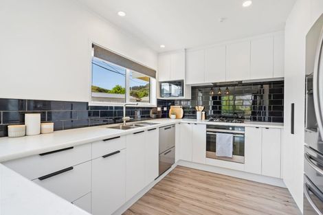 Photo of property in 120 George Street, Hikurangi, 0114