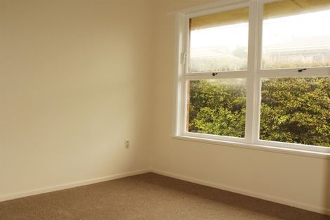 Photo of property in 61 Ocean View Road, Hillcrest, Auckland, 0627