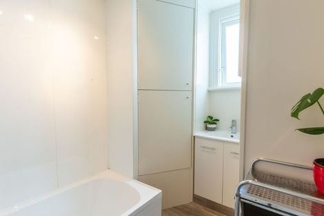 Photo of property in 35 Wesley Street, South Dunedin, Dunedin, 9012