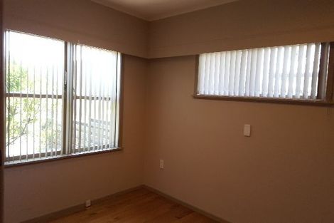 Photo of property in 112 Forrest Hill Road, Forrest Hill, Auckland, 0620