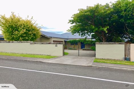 Photo of property in 35 Maire Street, Hawera, 4610