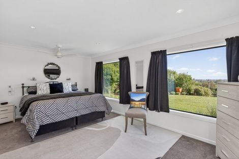 Photo of property in 25 Hanawera Ridge Road, Manakau, Otaki, 5583